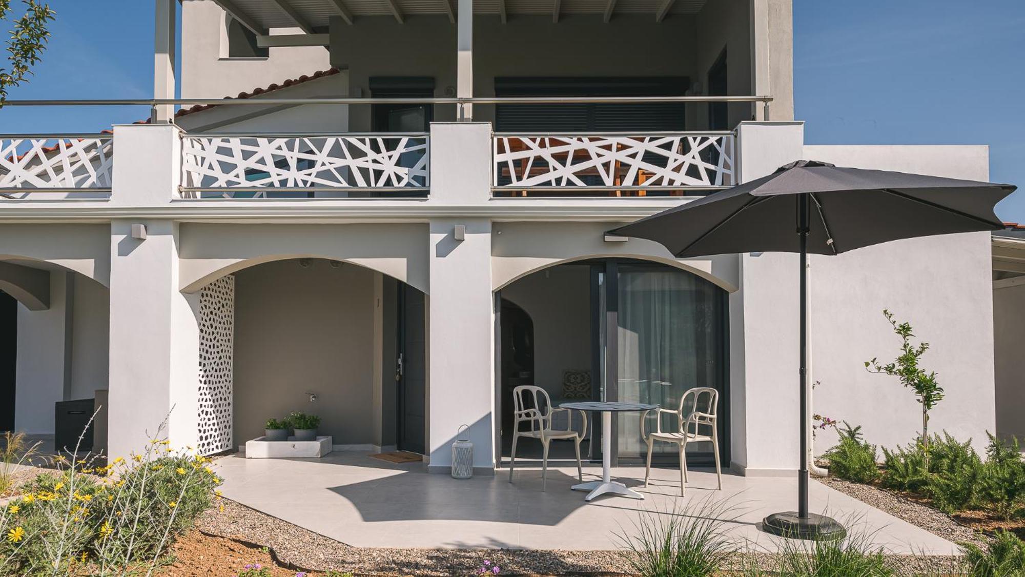 Electra Beachfront Suites, Nea Irakleia المظهر الخارجي الصورة